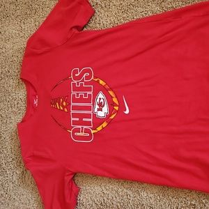 Nike Kansas City Chiefs Dri-fit t-shirt youth xl.